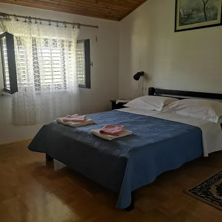 Kaja Apartment Rosini