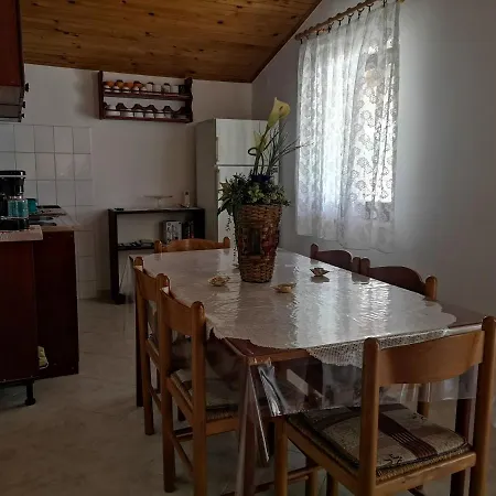 Apartment Kaja Rosini